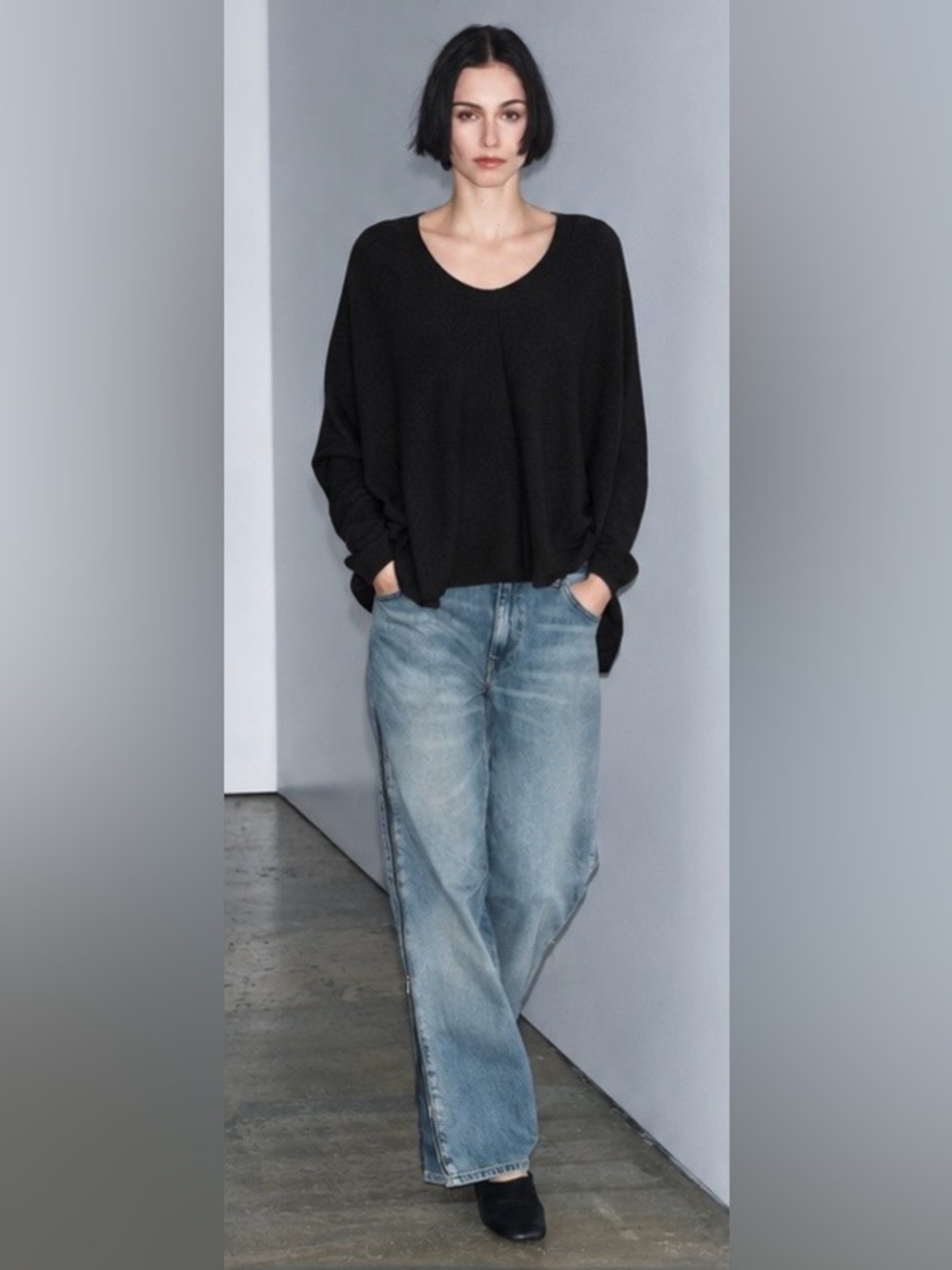 ZARA Oversized Jumper In BLACK - Picture 3 of 5